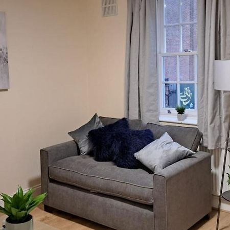 런던 Upper Tooting Road 빌라 외부 사진